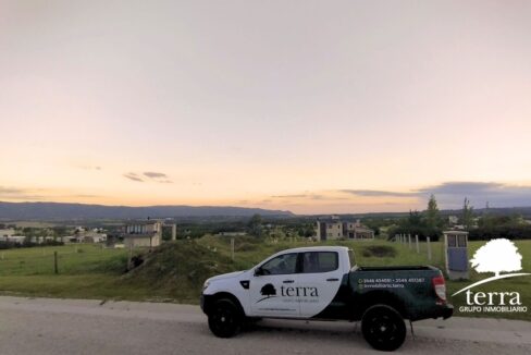 Lote en venta en Altos del Corral con vistas a las sierras