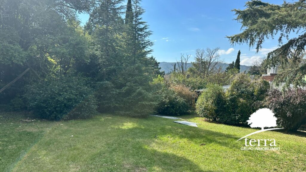 Vista del lote en venta en calle Strauss, Villa General Belgrano