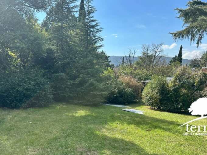 Vista del lote en venta en calle Strauss, Villa General Belgrano
