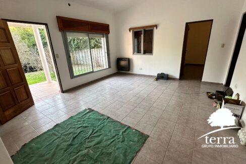 Fachada de casa en venta Sierras Chicas