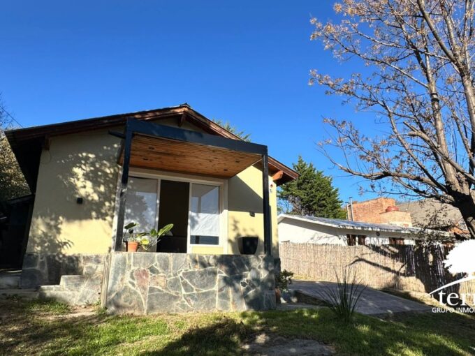 frente de casa en venta en Villa General Belgrano